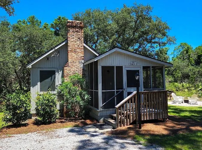 Eagle & The At Gulf State Park Lodge *