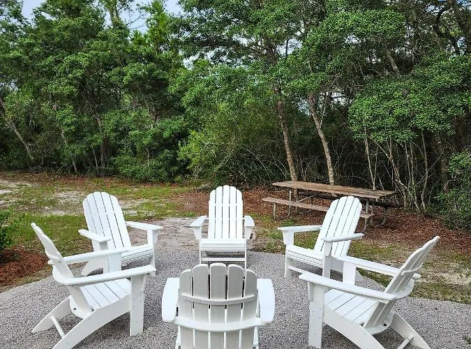 Eagle & The At Gulf State Park Lodge *